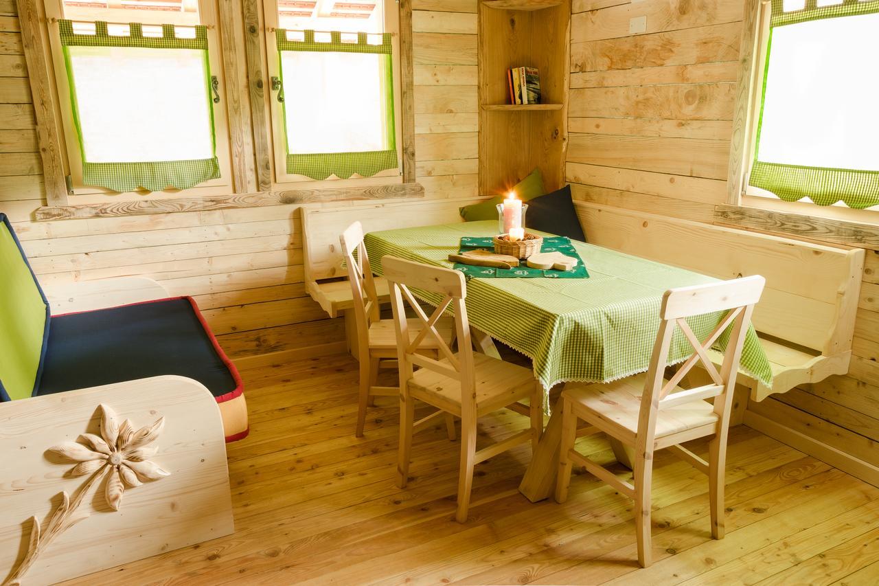 Comeglians Dolomiti Village מראה חיצוני תמונה